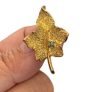 Vintage Brooch Pin Gold Tone Textured Leaf Faux Blue Turquoise Small